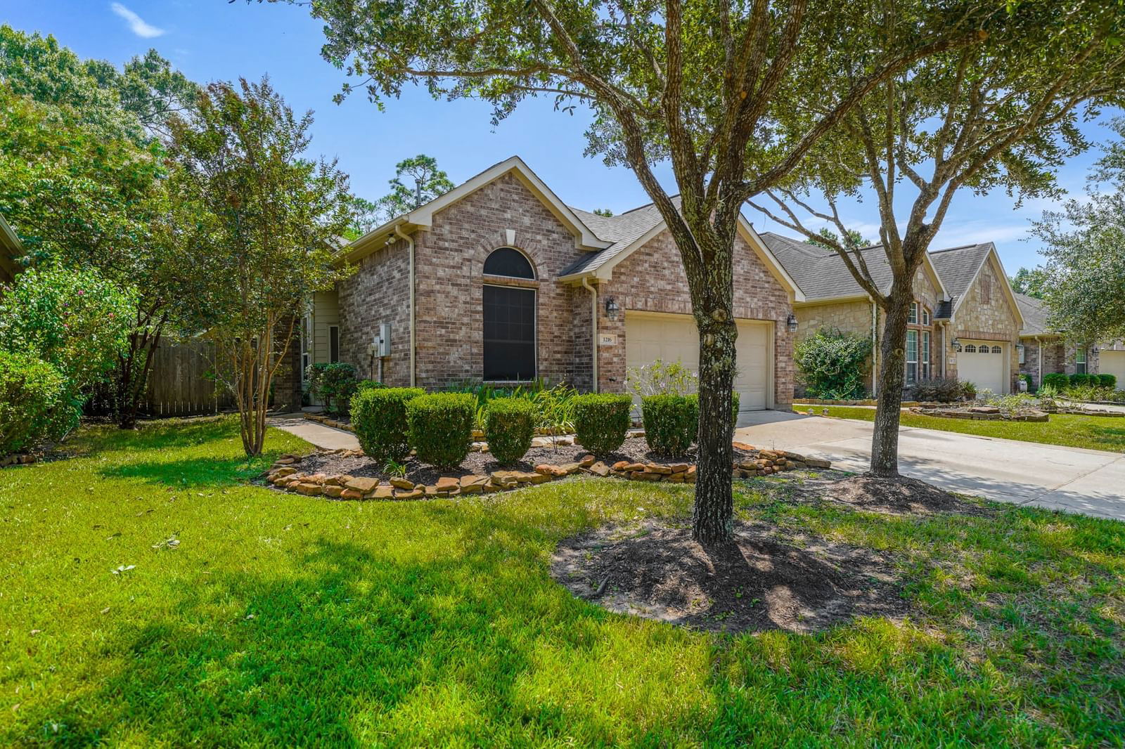 Real estate property located at 1216 Riviera, Harris, Bellavita At Green Tee Sec 04, Pearland, TX, US