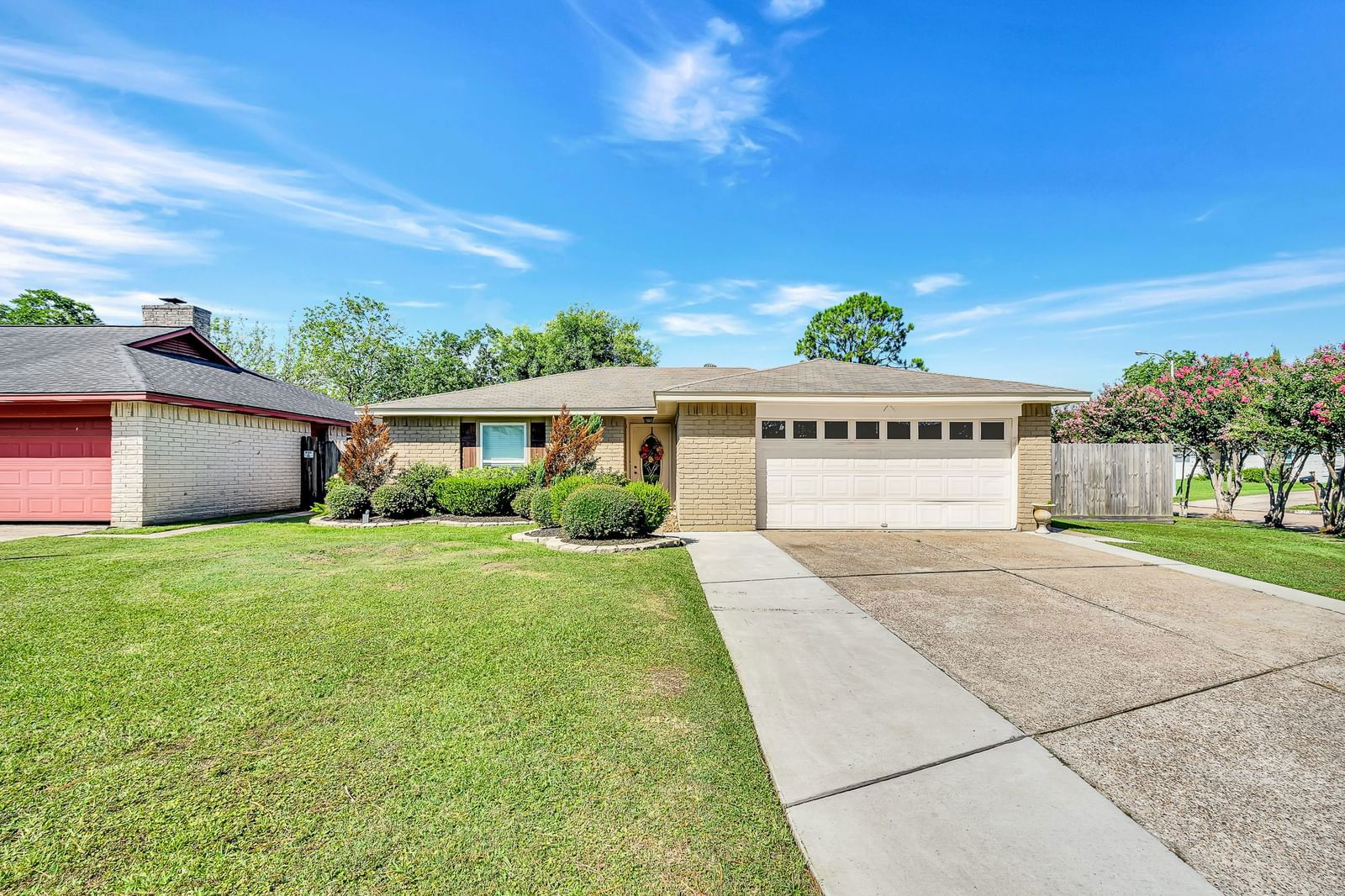 Real estate property located at 16602 Bougainvilla, Harris, Forest Bend, Friendswood, TX, US