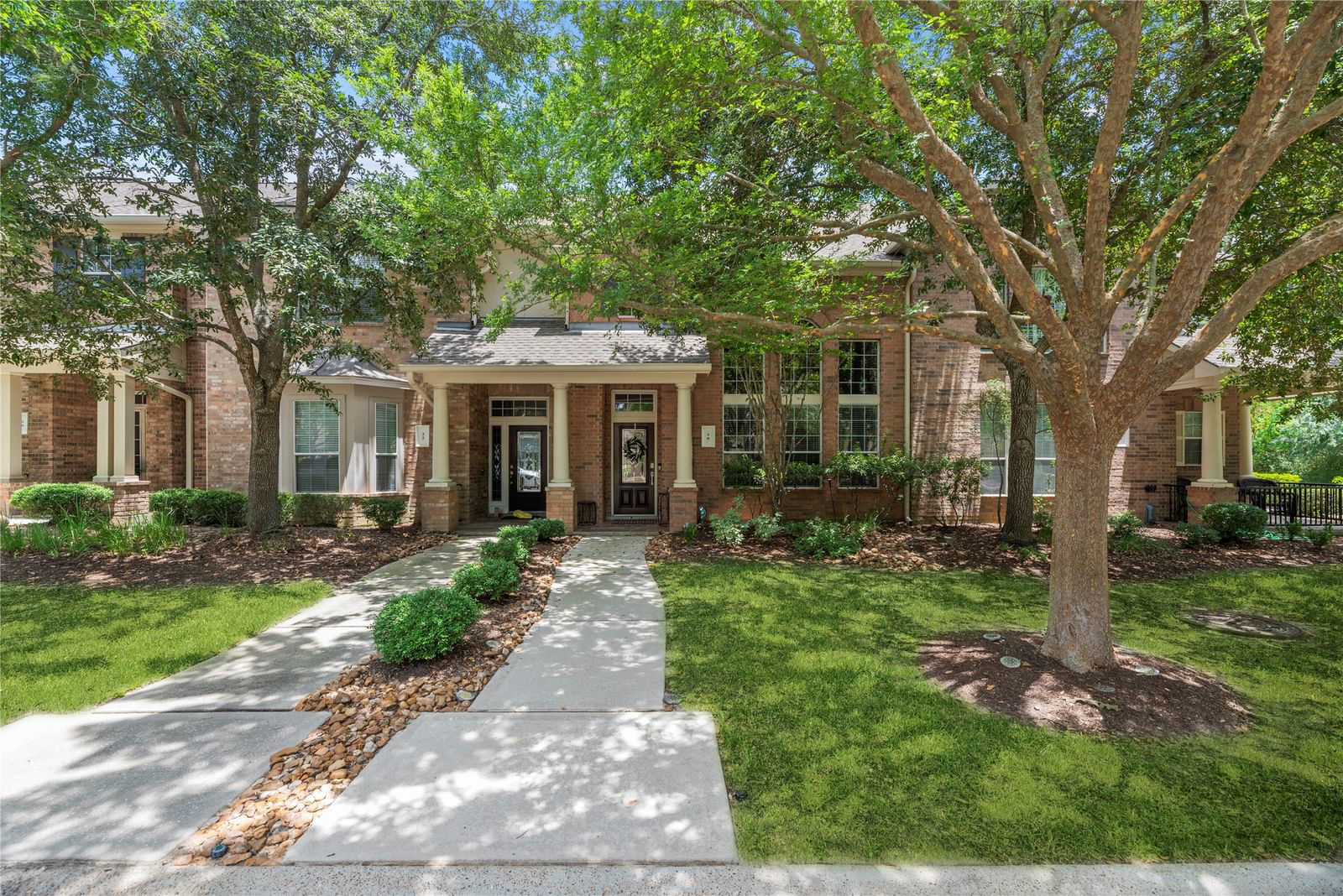 Real estate property located at 18 Crocus Petal, Montgomery, Wdlnds Village Alden Br 100, The Woodlands, TX, US