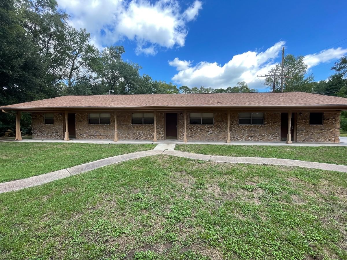 Real estate property located at 704 Cline, Walker, NA, Huntsville, TX, US