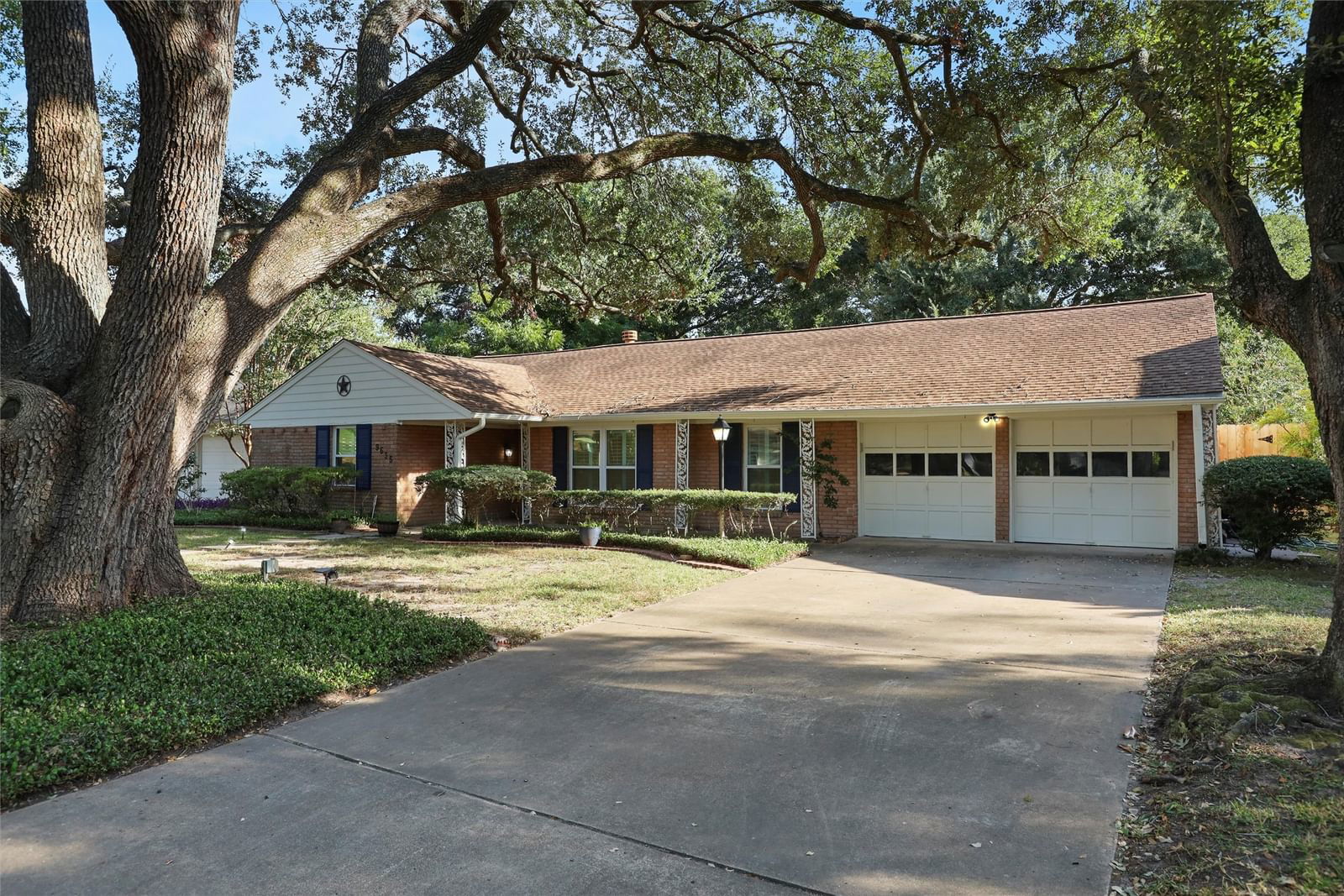 Real estate property located at 9635 Meadowbriar, Harris, Tanglewilde Sec 02, Houston, TX, US