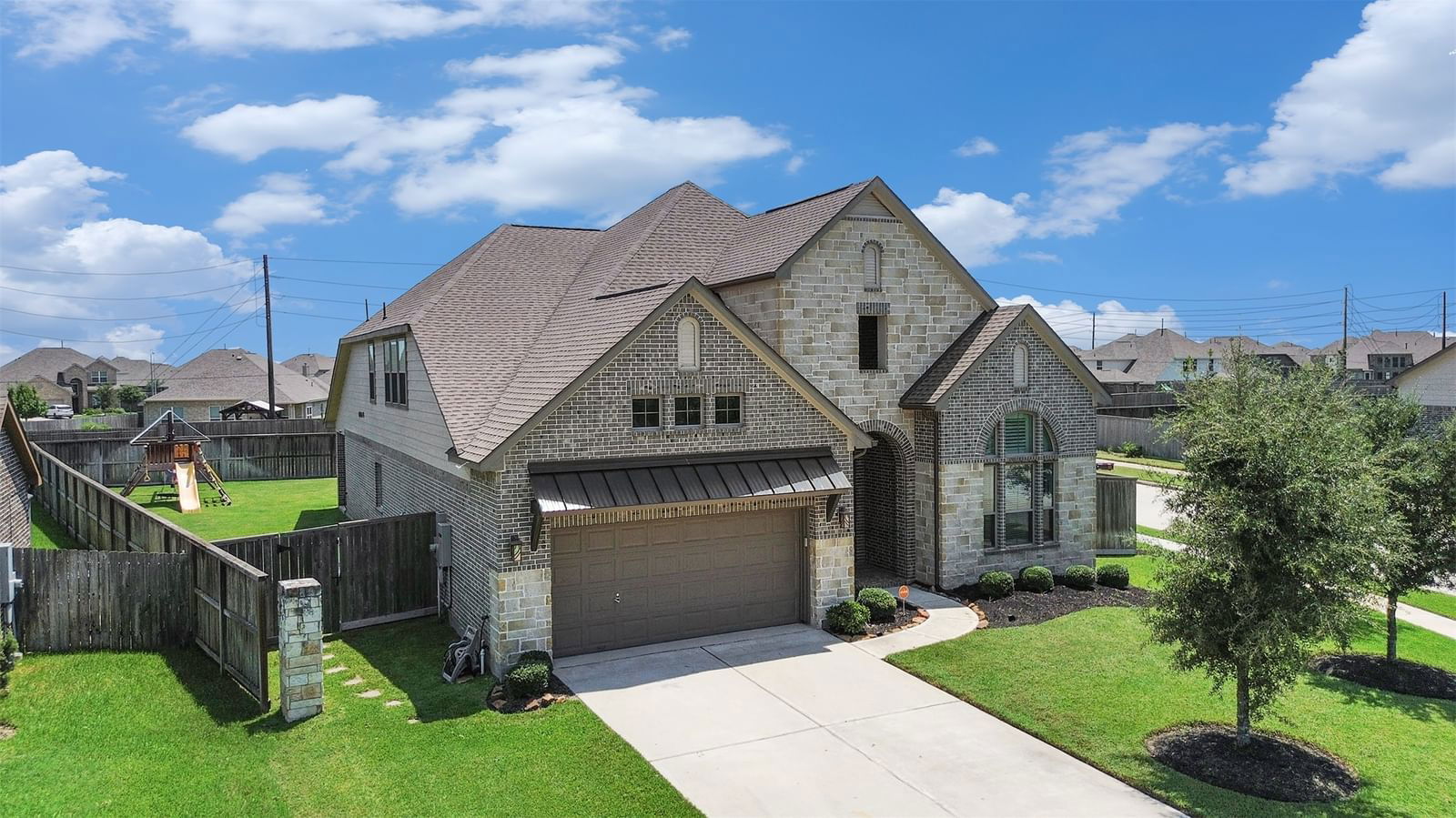 Real estate property located at 9336 Willow Breeze, Fort Bend, Willow Creek Farms II Sec 5, Brookshire, TX, US