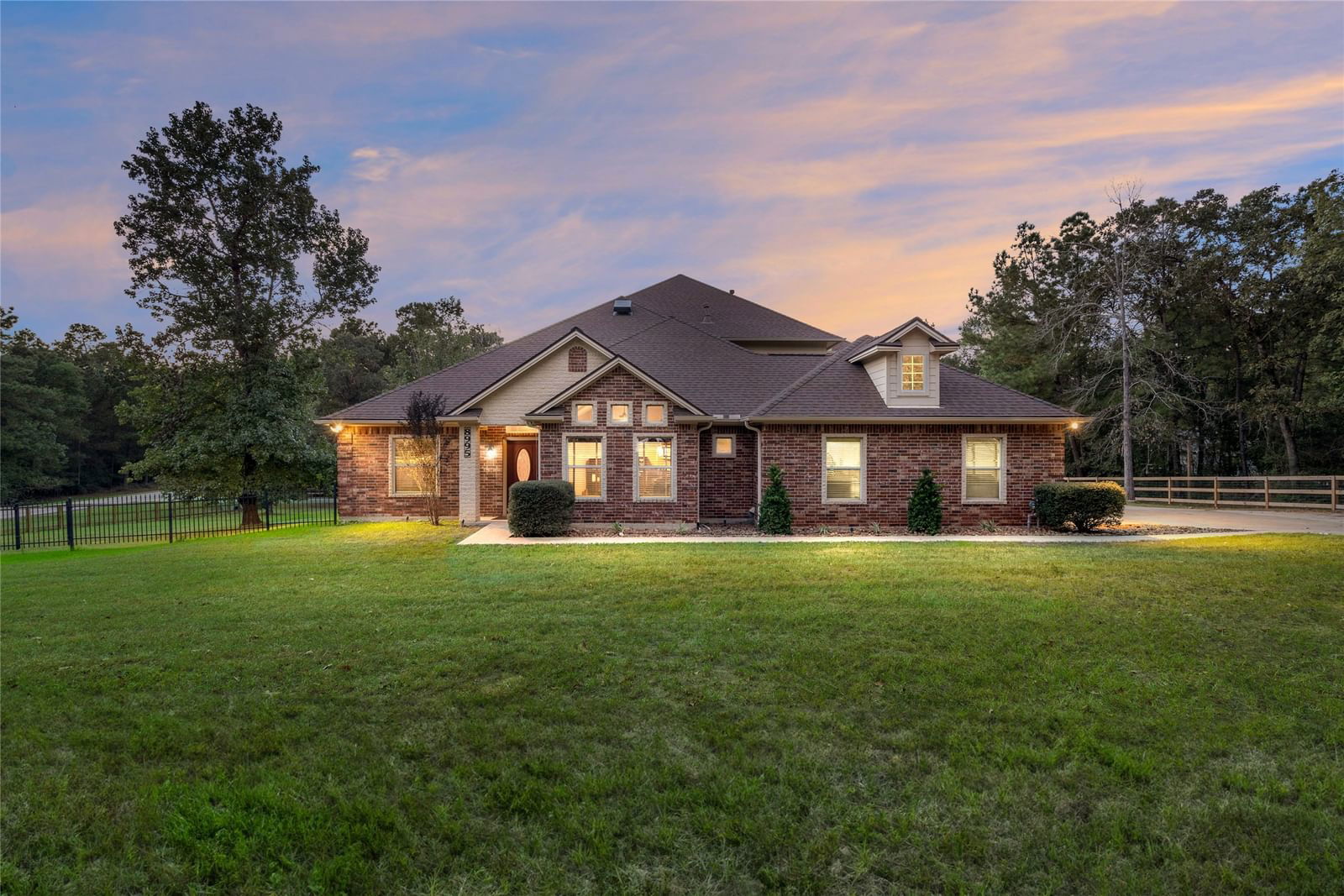 Real estate property located at 8995 Forest Lake, Montgomery, Montgomery Trace, Montgomery, TX, US