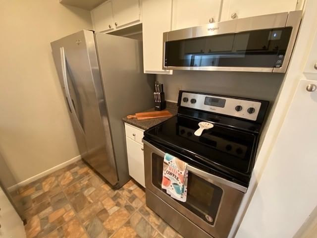 Real estate property located at 8519 Hearth #8, Harris, Hearthwood Condo Sec 01, Houston, TX, US