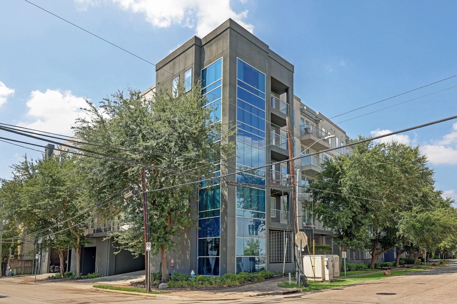 Real estate property located at 505 Jackson Hill #203, Harris, Houston, TX, US
