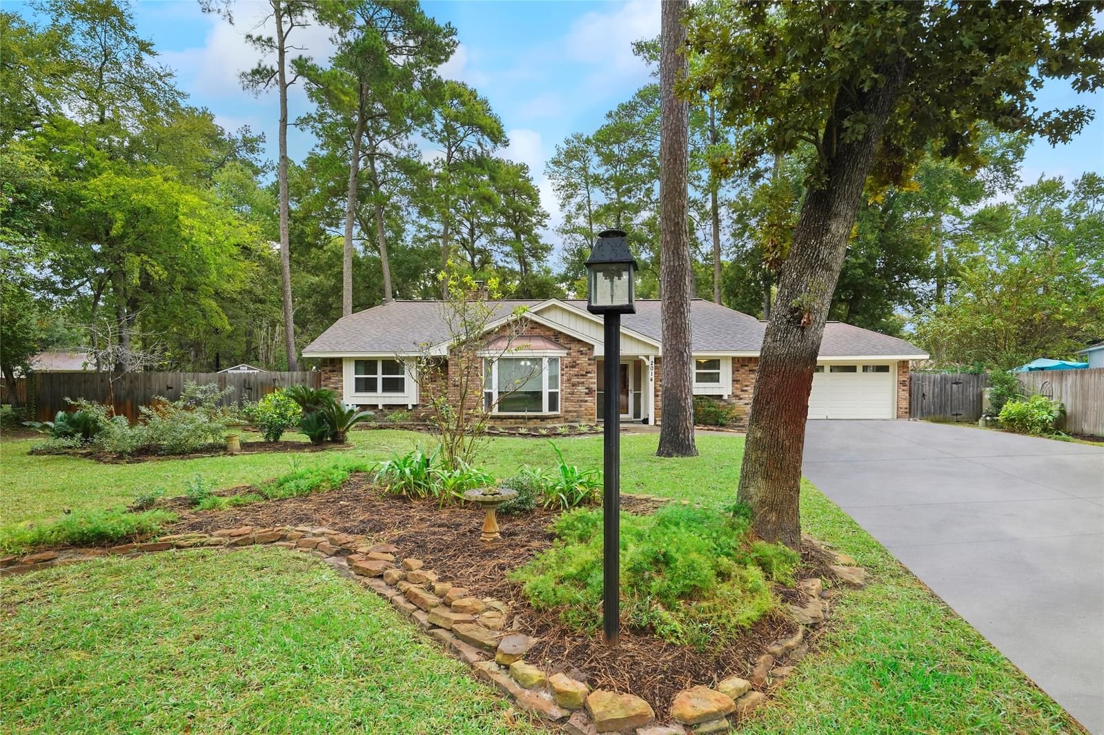 Real estate property located at 2014 Players Path, Harris, Forest Cove, Kingwood, TX, US