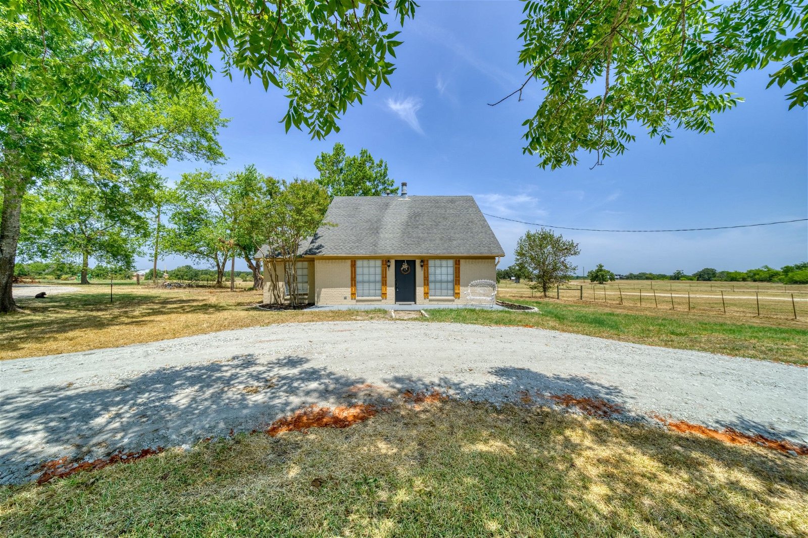 Real estate property located at 6021 Fm 3060, Madison, Midway, TX, US