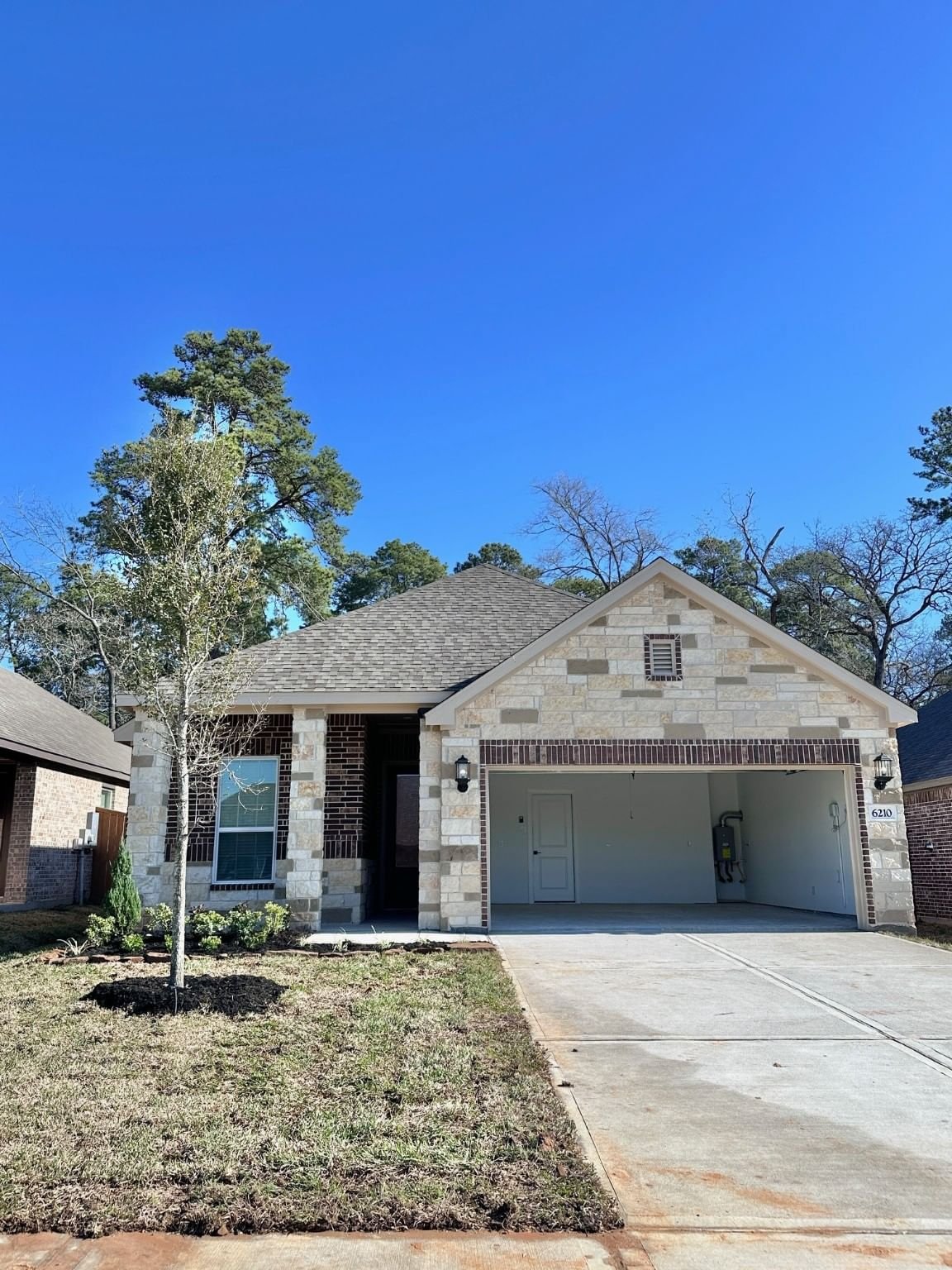 Real estate property located at 6210 Wedgewood Hills, Montgomery, Wedgewood Forest, Conroe, TX, US