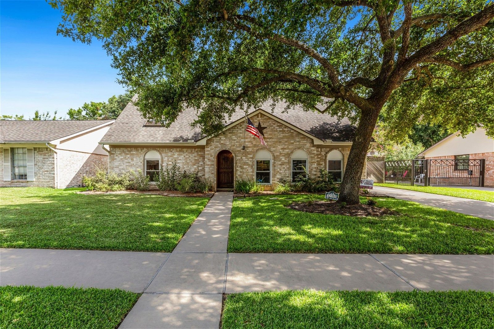 Real estate property located at 12310 Level Run, Fort Bend, Meadows Place, TX, US