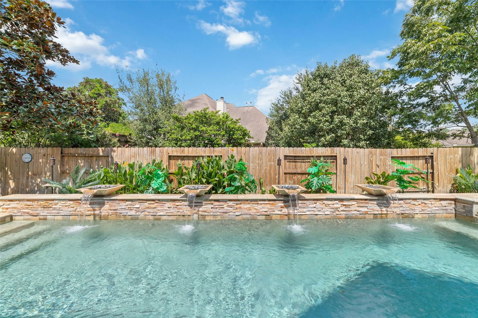 Real estate property located at 28406 Lauren Cove, Montgomery, Spring Trails 03, Spring, TX, US