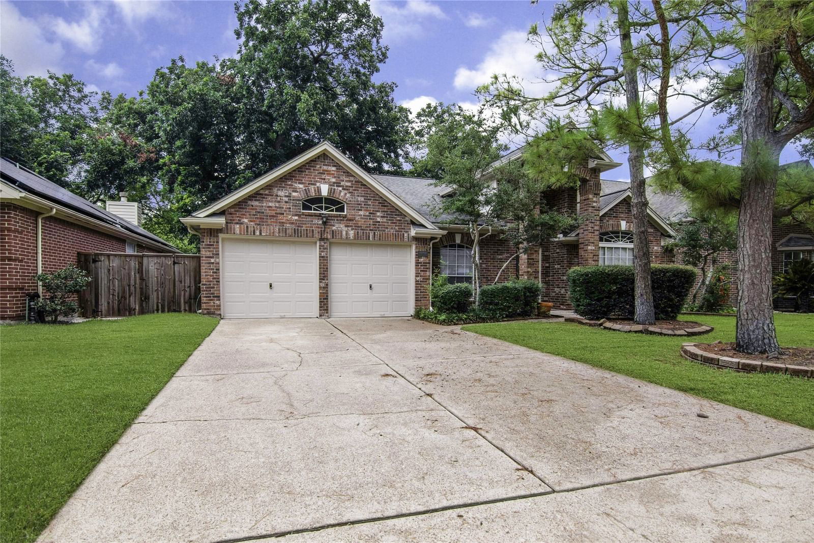 Real estate property located at 6915 Shady, Fort Bend, Greatwood Knoll Sec 1, Sugar Land, TX, US