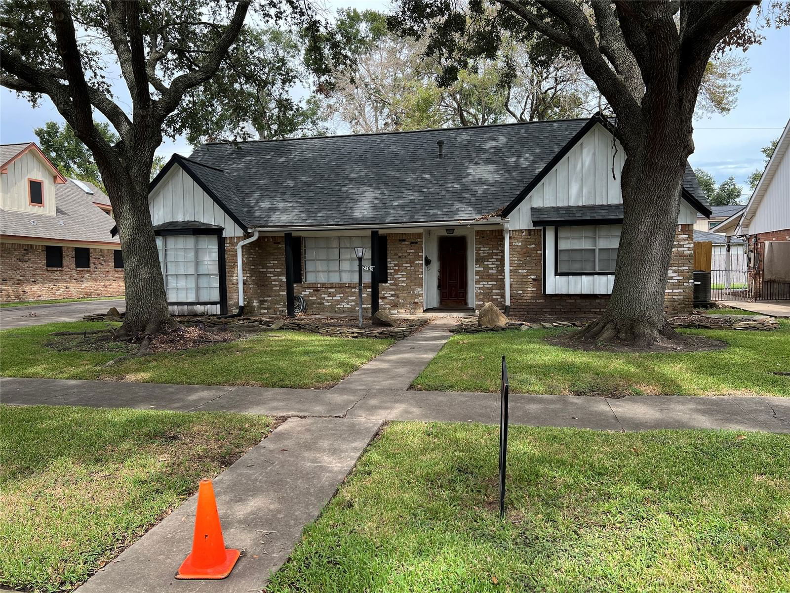 Real estate property located at 2703 Huckleberry, Harris, Park View Manor Sec 04, Pasadena, TX, US