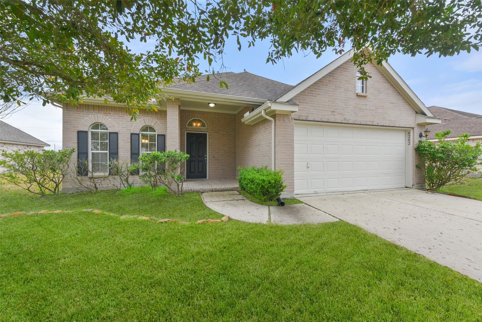 Real estate property located at 4202 Parry, Brazoria, Canterbury Park, Pearland, TX, US