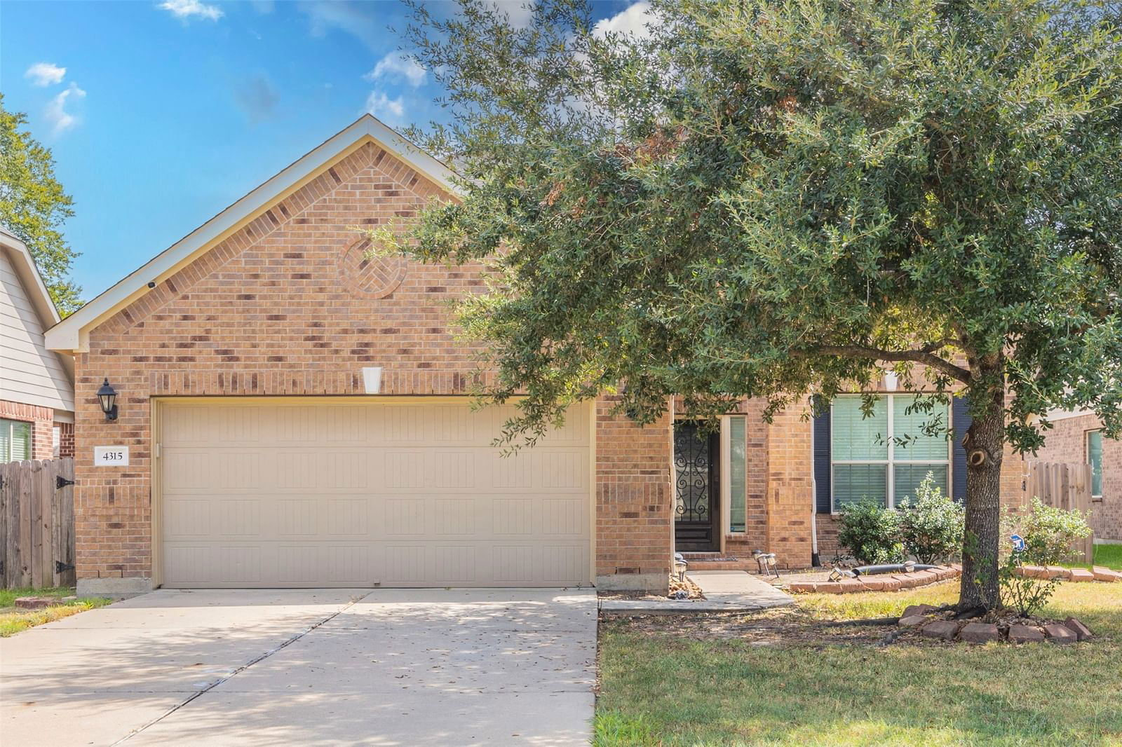 Real estate property located at 4315 Countrypines, Harris, Country Lake Estates Sec 02, Spring, TX, US