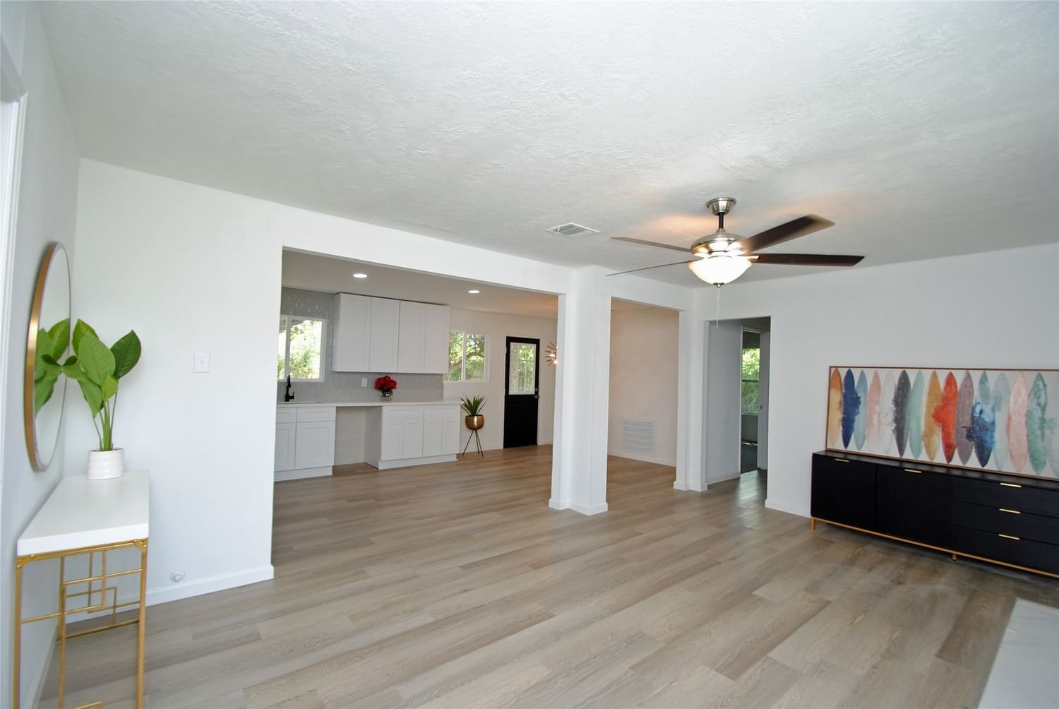 Real estate property located at 8607 Vinearbor, Harris, Inwood Terrace Sec 07, Houston, TX, US