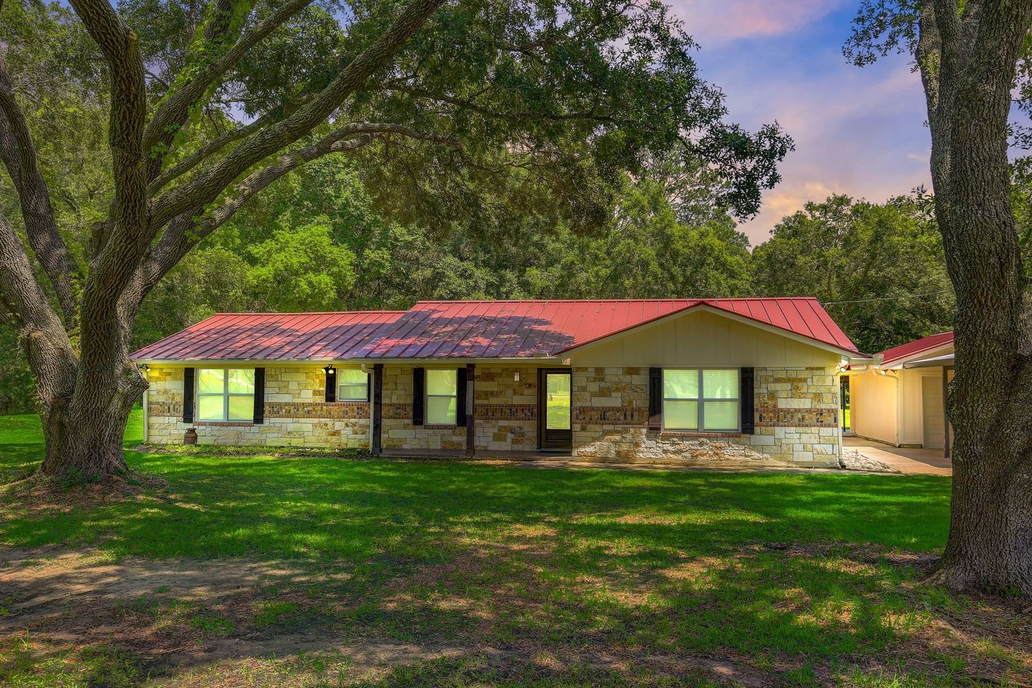 Real estate property located at 10126 State Highway 61, Chambers, V Barrow, Hankamer, TX, US