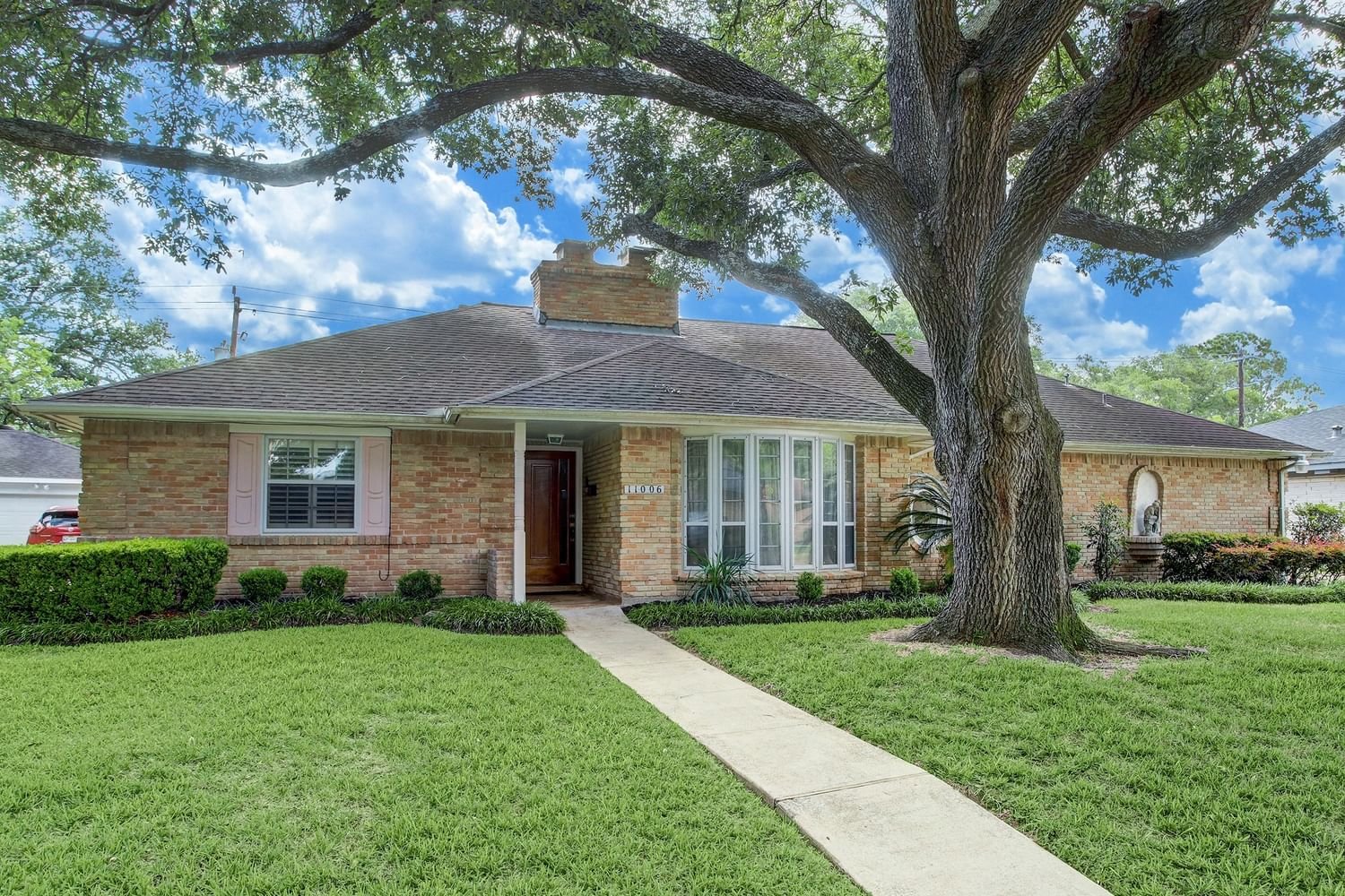 Real estate property located at 11006 Ashcroft, Harris, Houston, TX, US