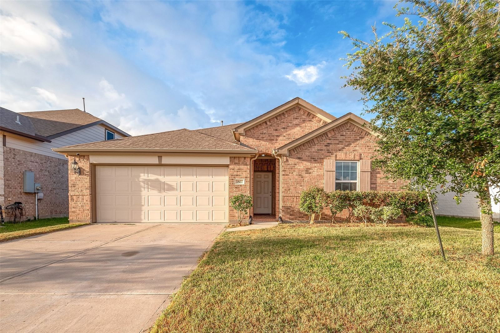 Real estate property located at 1807 Plantation, Harris, Trinity Oaks Sec 1, Baytown, TX, US