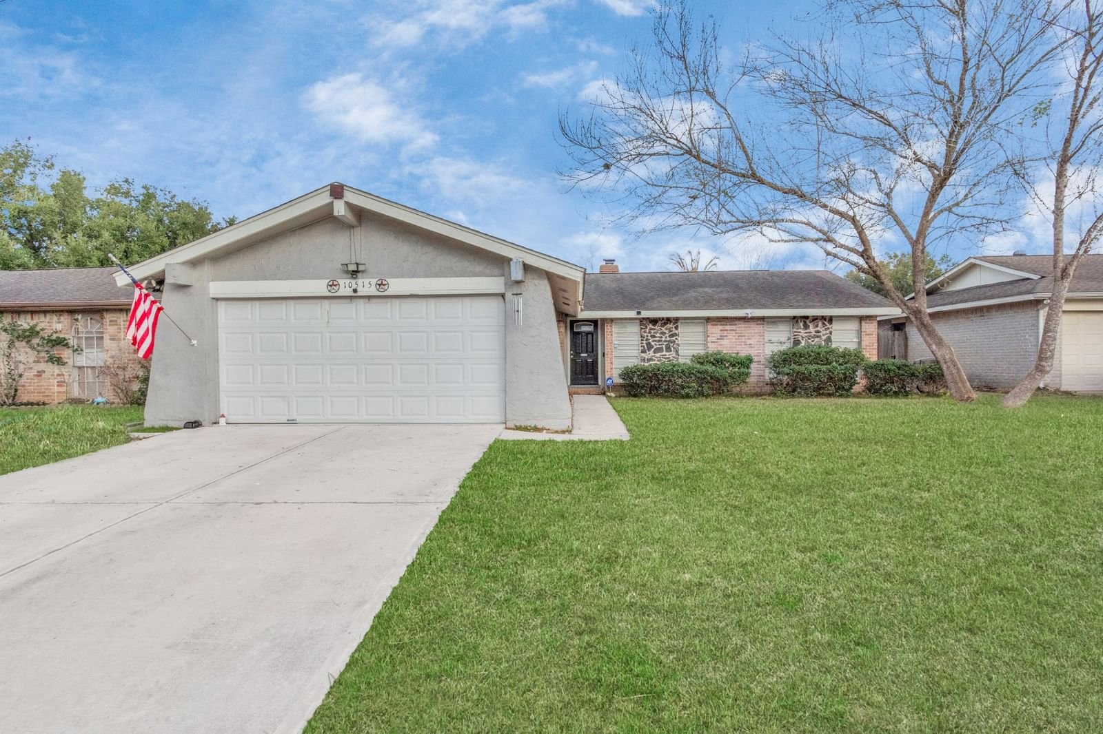 Real estate property located at 10515 Townhall, Fort Bend, Townewest, Sugar Land, TX, US