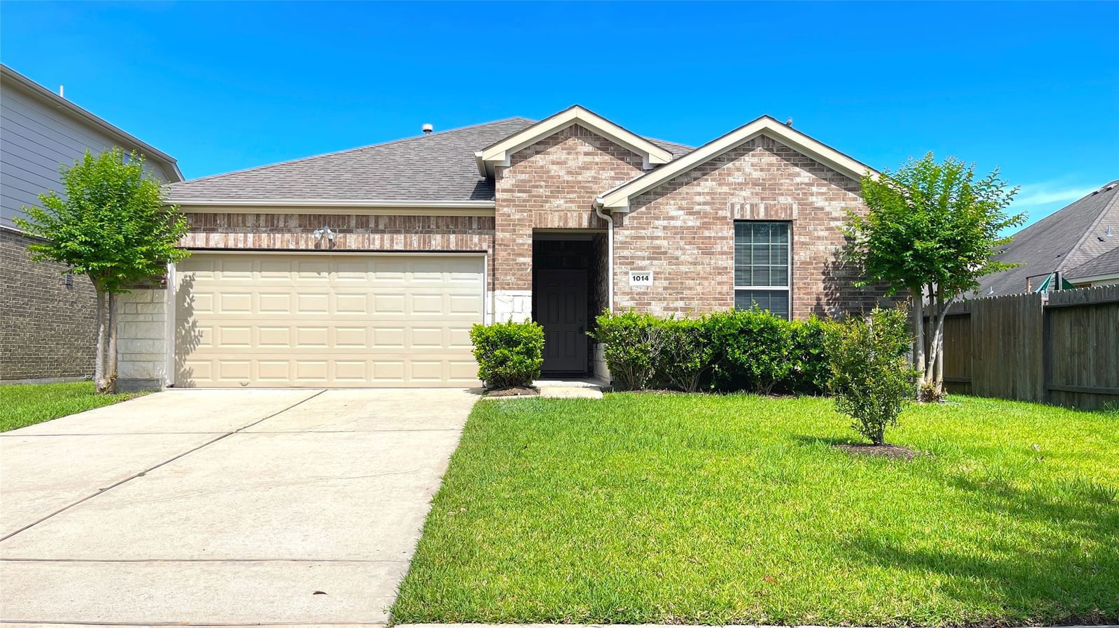 Real estate property located at 1014 Larkfield, Fort Bend, River Run At The Brazos Sec 4-A, Richmond, TX, US