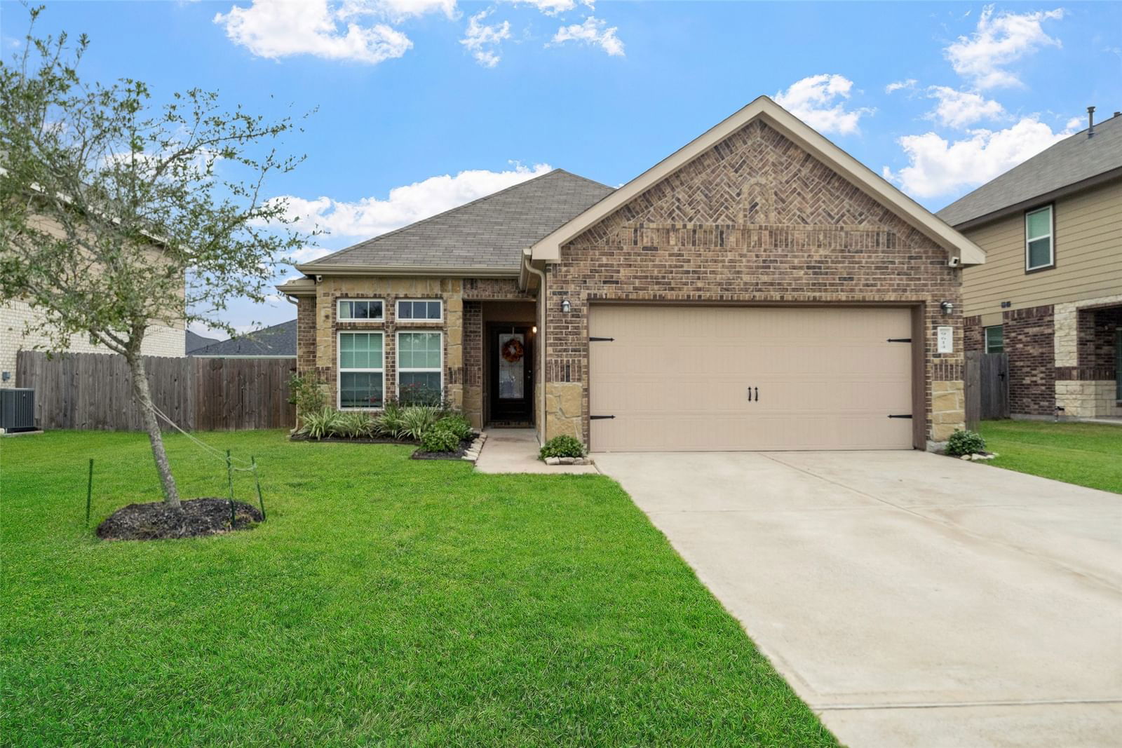 Real estate property located at 9614 Yellow Rose, Galveston, Lone Trail Village, Texas City, TX, US