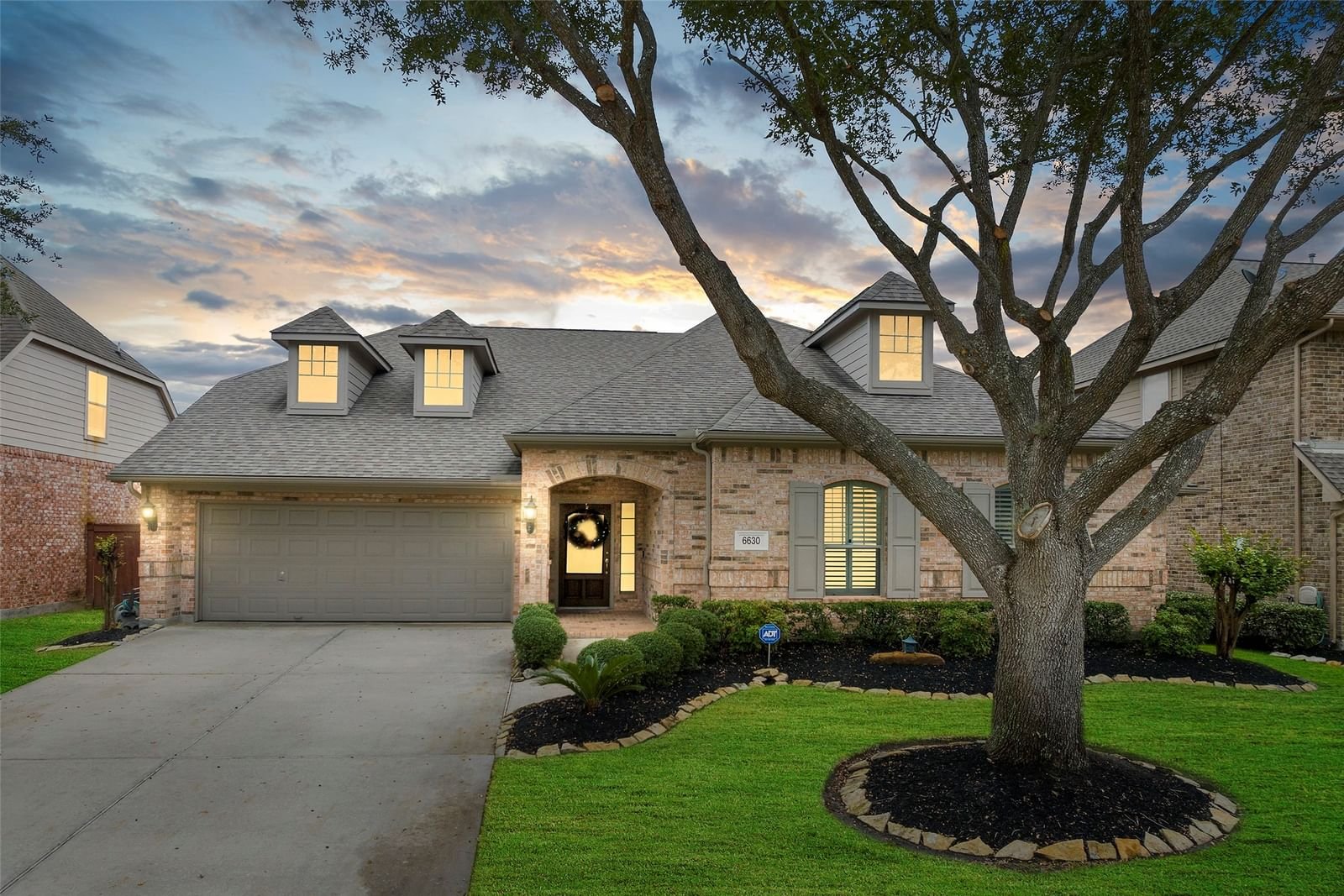 Real estate property located at 6630 Calico Woods, Harris, Villages At Lakepointe, Houston, TX, US