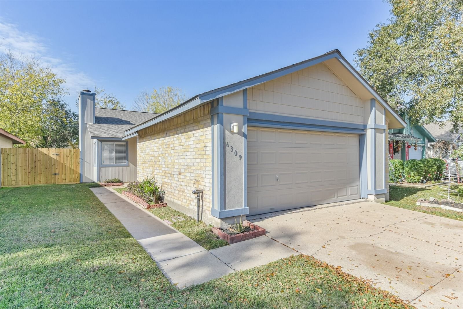 Real estate property located at 6309 Glenhagen, Harris, Northglen Sec 04 R/P, Houston, TX, US