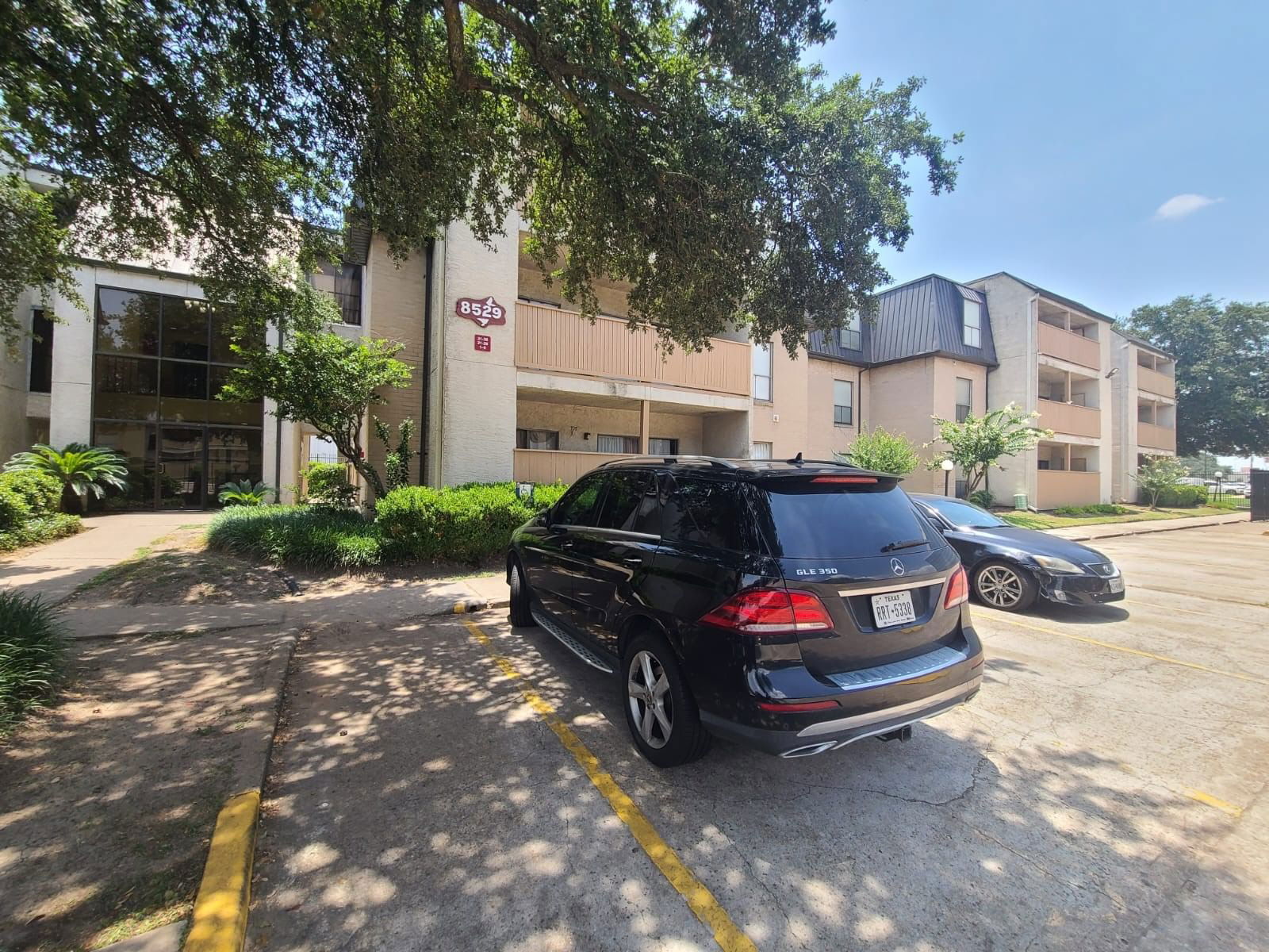 Real estate property located at 8529 Hearth #1, Harris, Hearthwood Condo Sec 01, Houston, TX, US