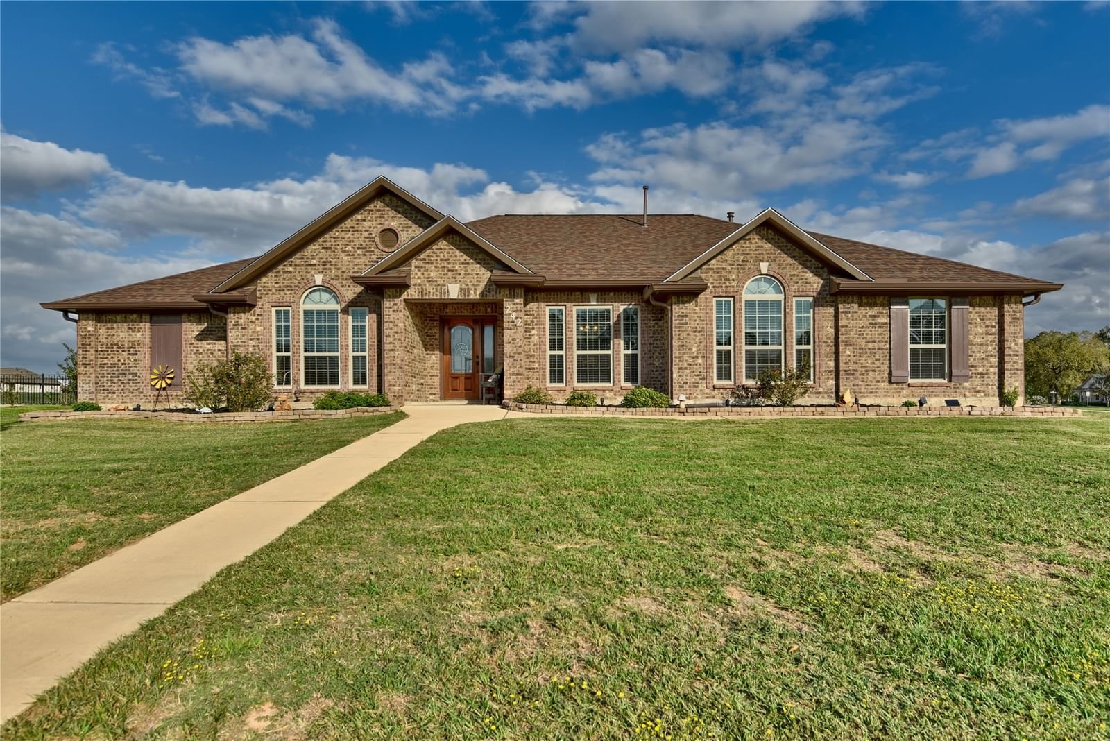 Real estate property located at 242 Lawrence Marshall, Waller, Legendary Oaks, Hempstead, TX, US