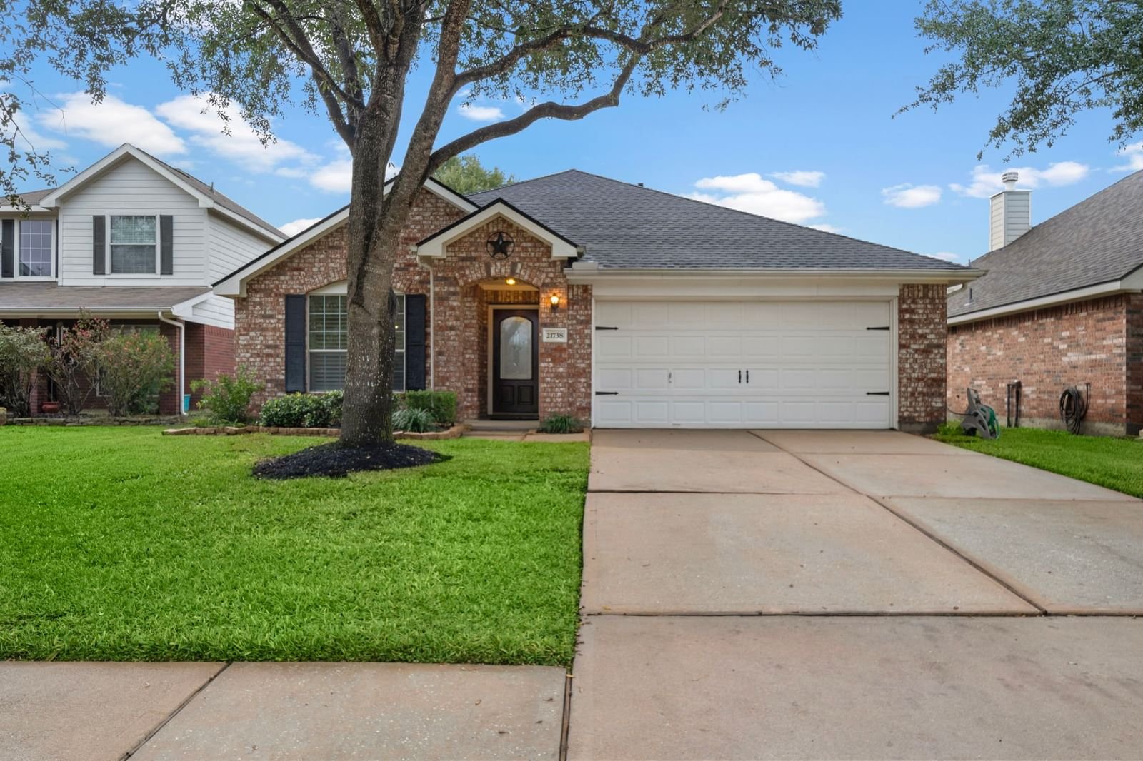 Real estate property located at 21738 May Apple, Harris, Fairfield Village South, Cypress, TX, US