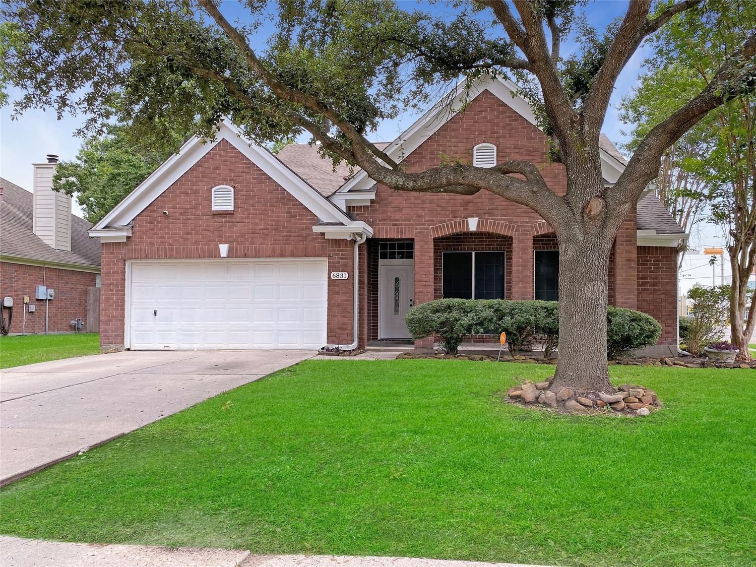 Real estate property located at 6831 Oak Walk, Harris, Atascocita South Sec 03, Humble, TX, US