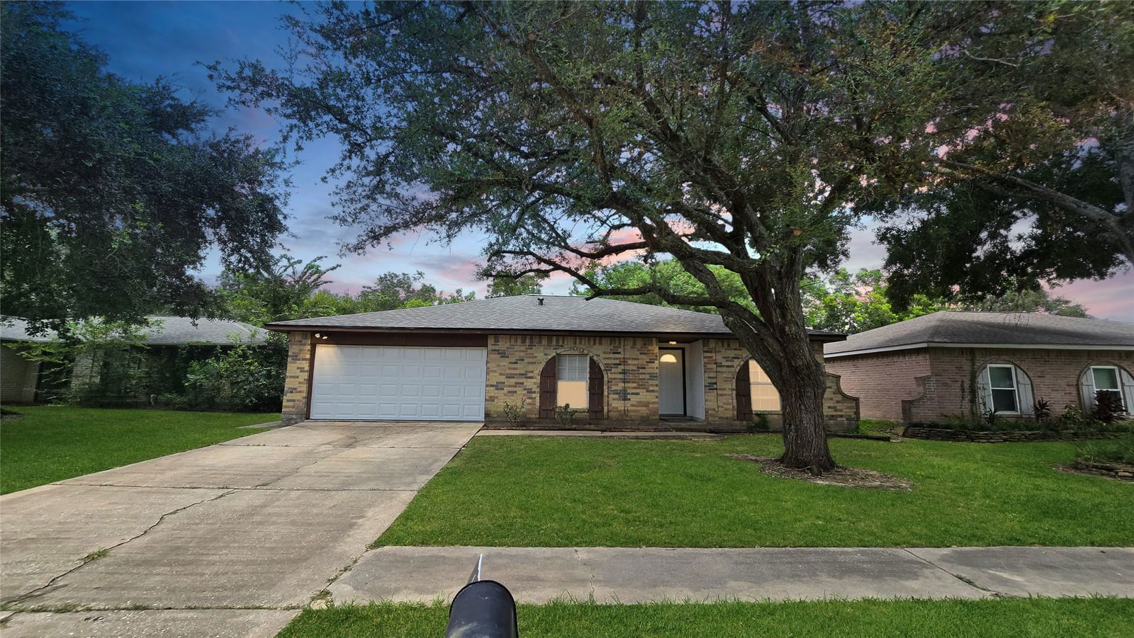 Real estate property located at 215 Redbud, Galveston, Countryside, League City, TX, US