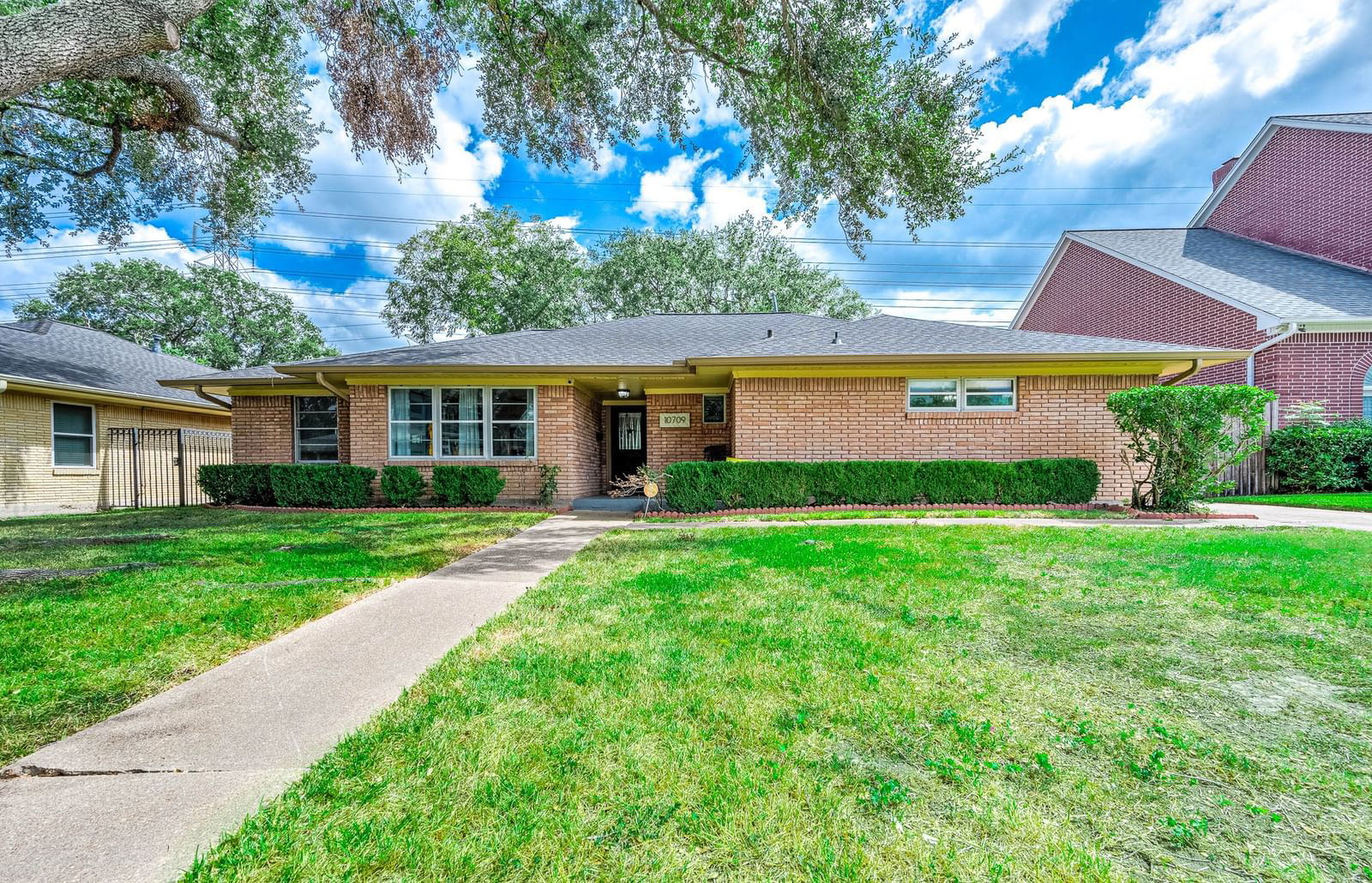 Real estate property located at 10709 Greenwillow, Harris, Willow Bend Sec 06 Rep, Houston, TX, US