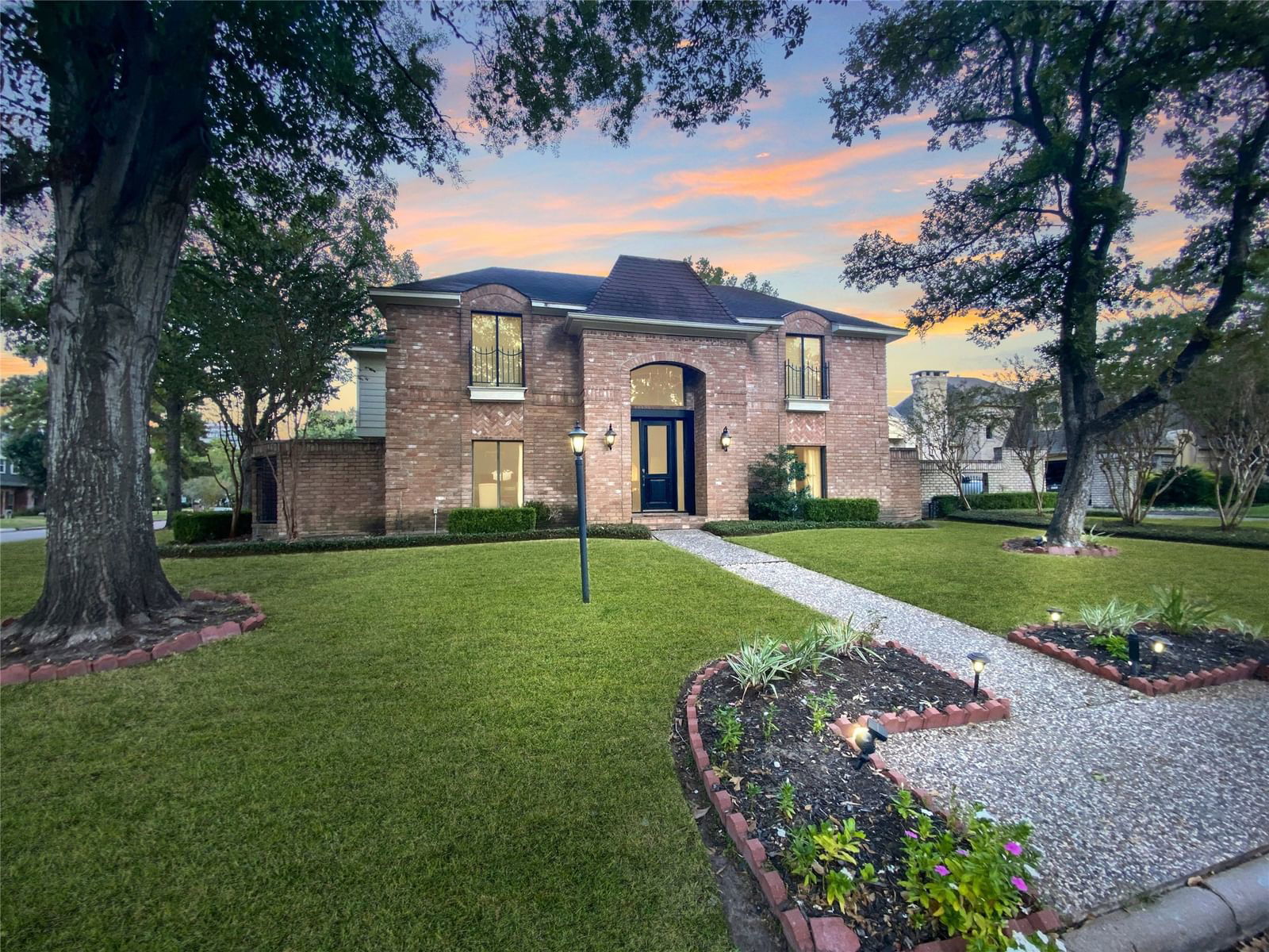 Real estate property located at 803 Spear Point, Harris, Memorial Thicket, Houston, TX, US