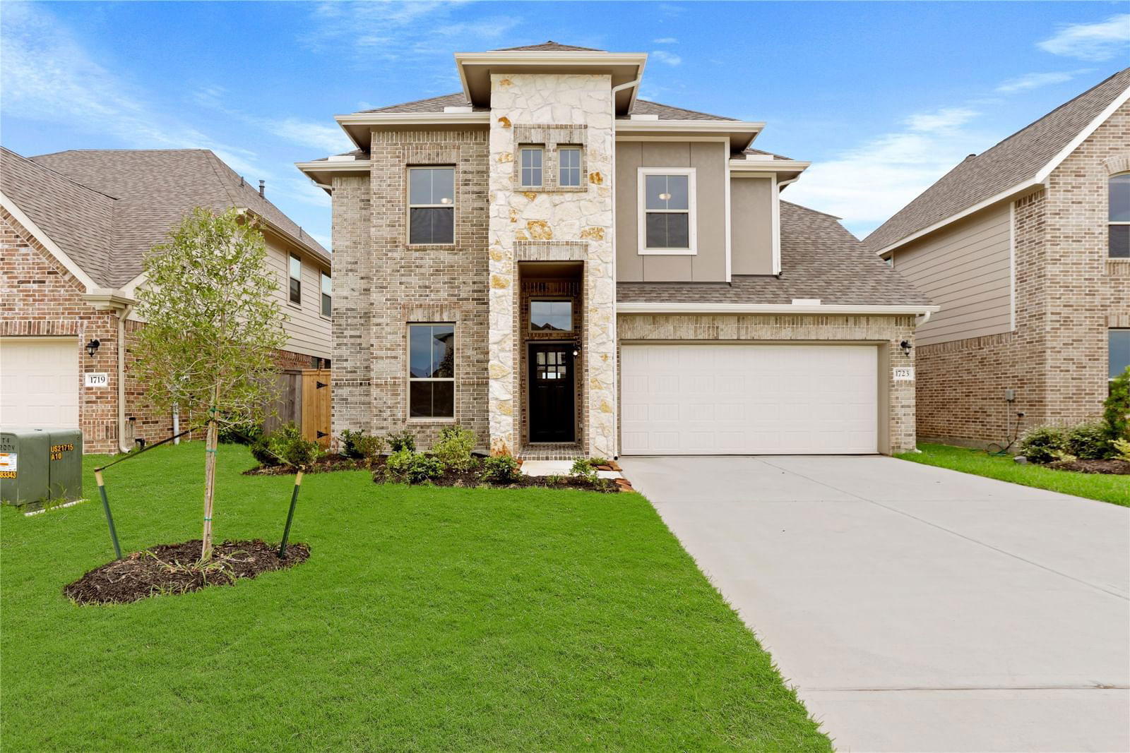 Real estate property located at 1723 Sun Dial, Brazoria, Windrose Green, Angleton, TX, US