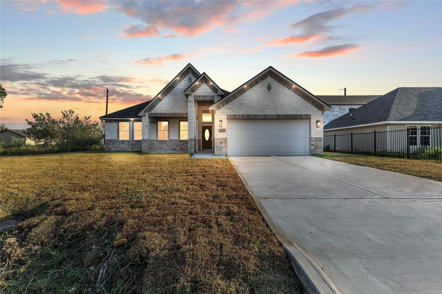 Real estate property located at 206 Pinedale, Fort Bend, Pinedale Manor, Arcola, TX, US
