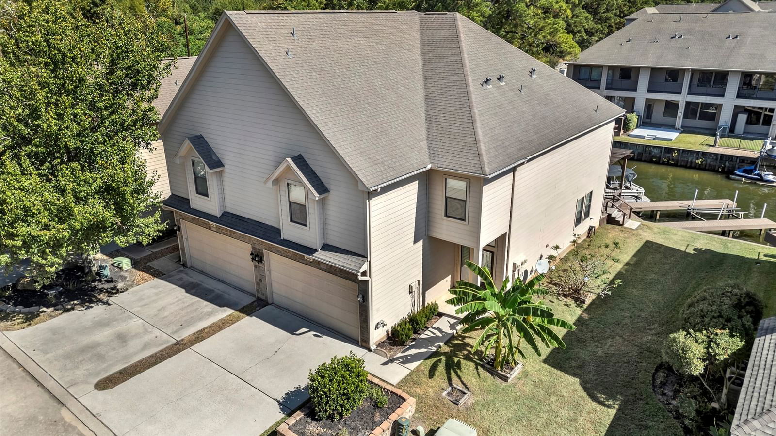 Real estate property located at 356 Old Aqua, Montgomery, Bay Pointe Landing On Lake Con, Conroe, TX, US