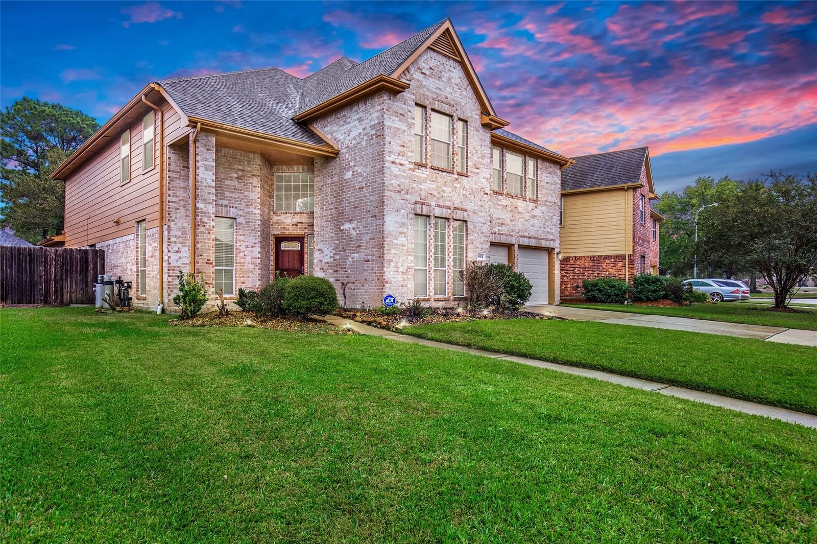 Real estate property located at 18514 Falcon Crest, Harris, Humble, TX, US