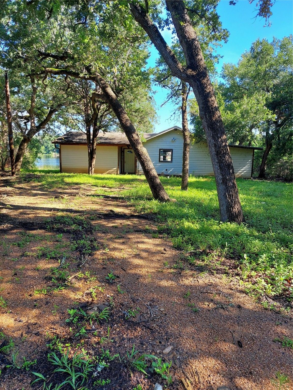 Real estate property located at 106 Caddo, Bastrop, Smithville, TX, US