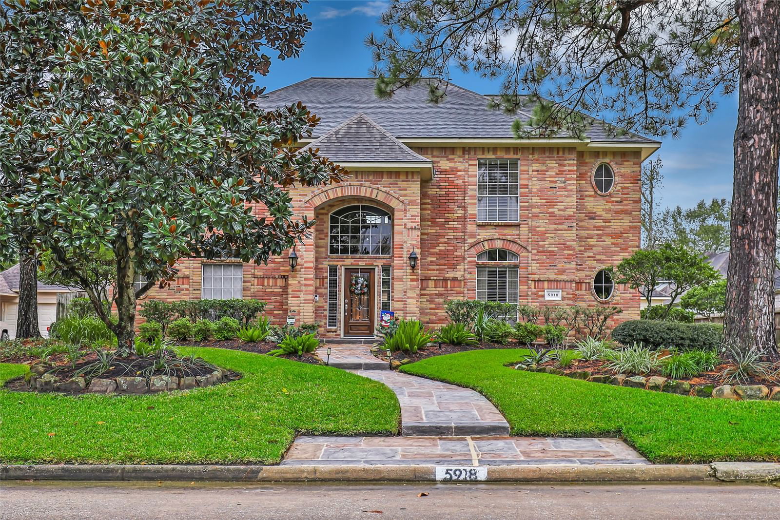 Real estate property located at 5918 Hidden Lakes, Harris, Kings Point Village, Kingwood, TX, US