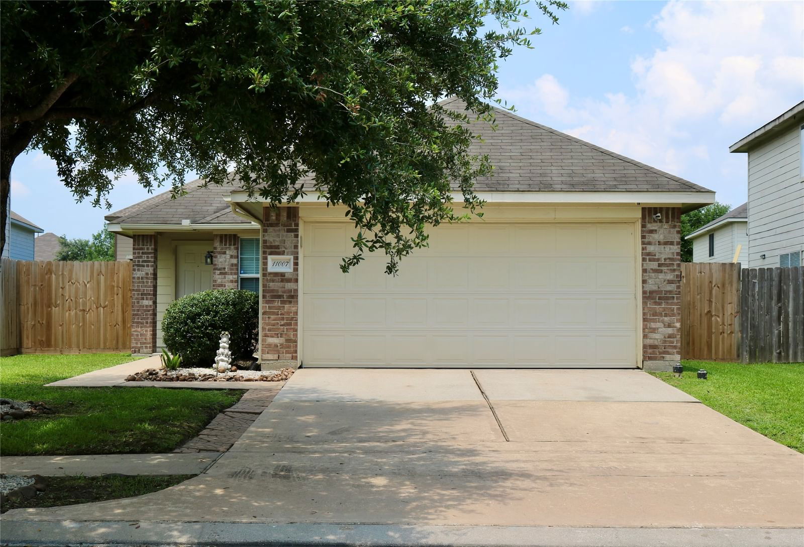 Real estate property located at 11007 Clear Villa, Harris, Clearview Village Sec 02, Houston, TX, US