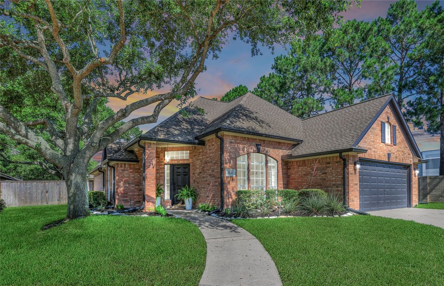 Real estate property located at 5631 Lake Place, Harris, Lakes On Eldridge, Houston, TX, US