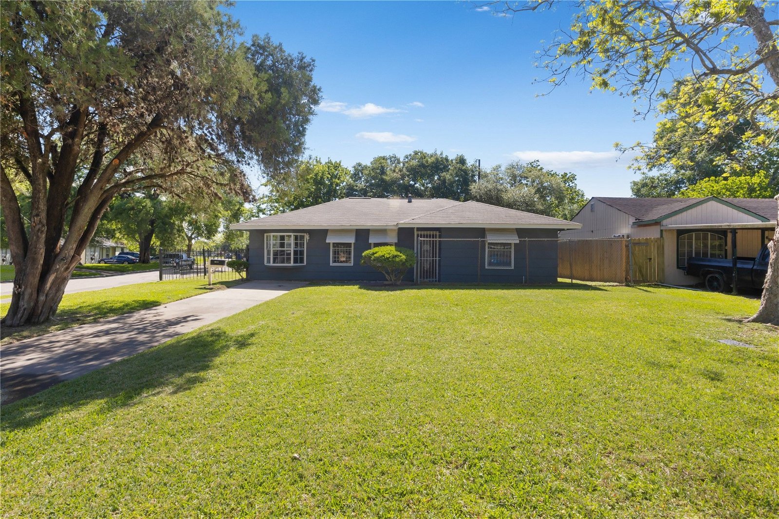 Real estate property located at 6903 Weston, Harris, Houston, TX, US