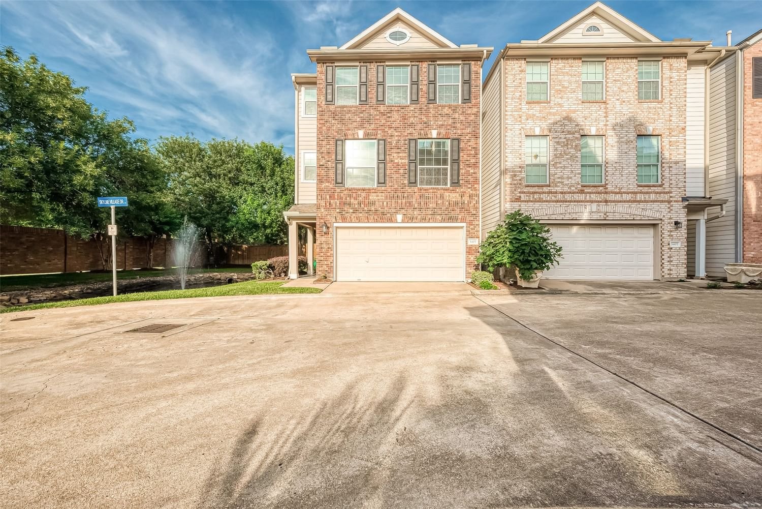 Real estate property located at 3403 Skyline Village, Harris, Skyline Park Village, Houston, TX, US