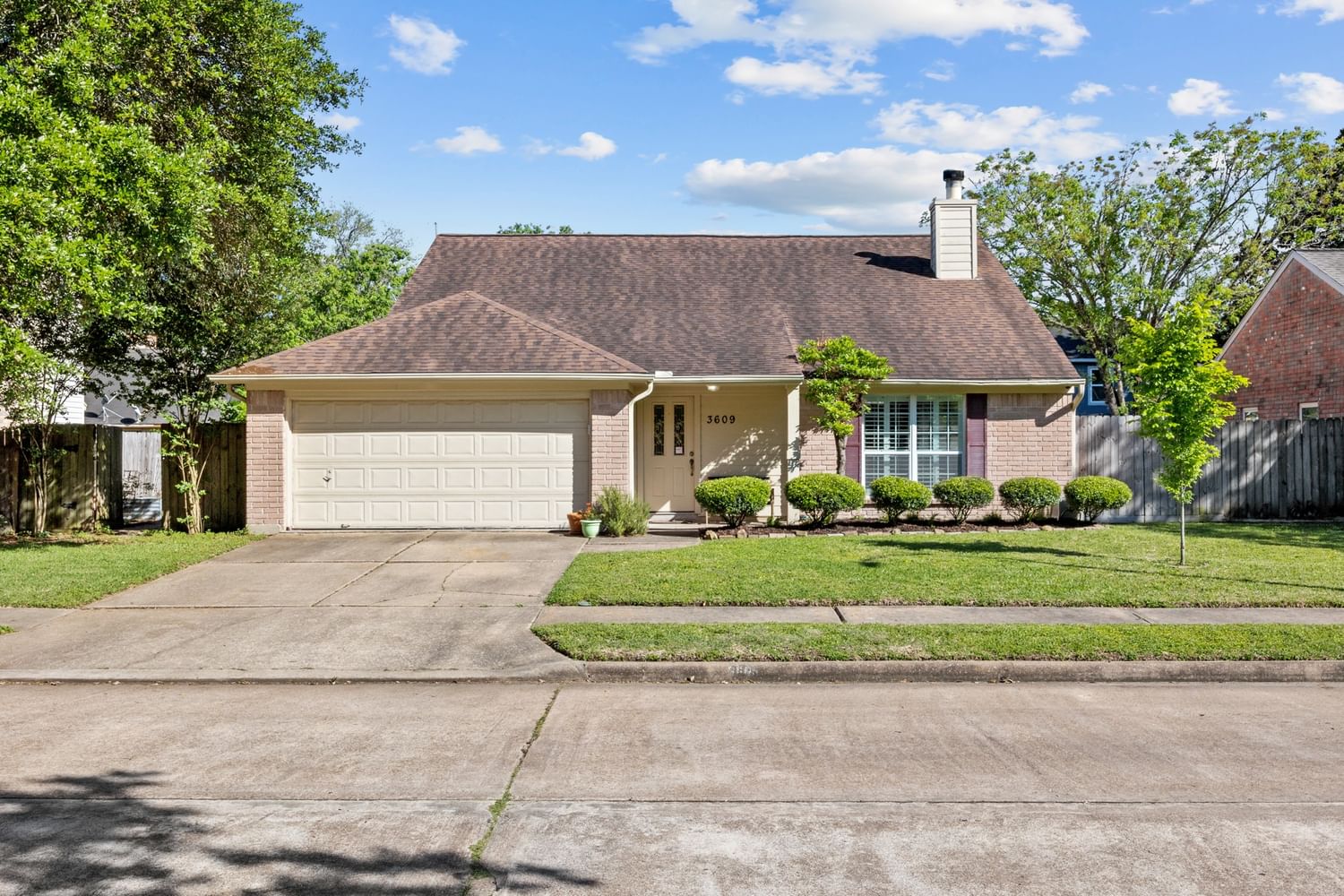 Real estate property located at 3609 Helen, Brazoria, Parkview Sec 1 Pearland, Pearland, TX, US