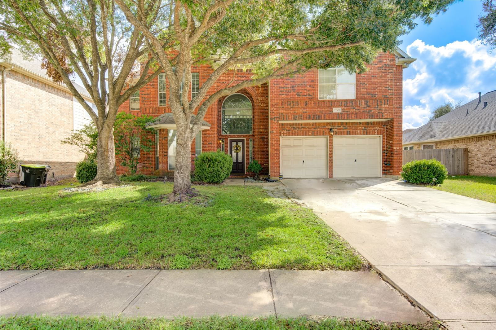 Real estate property located at 22107 Skyridge, Fort Bend, Riverpark West, Richmond, TX, US