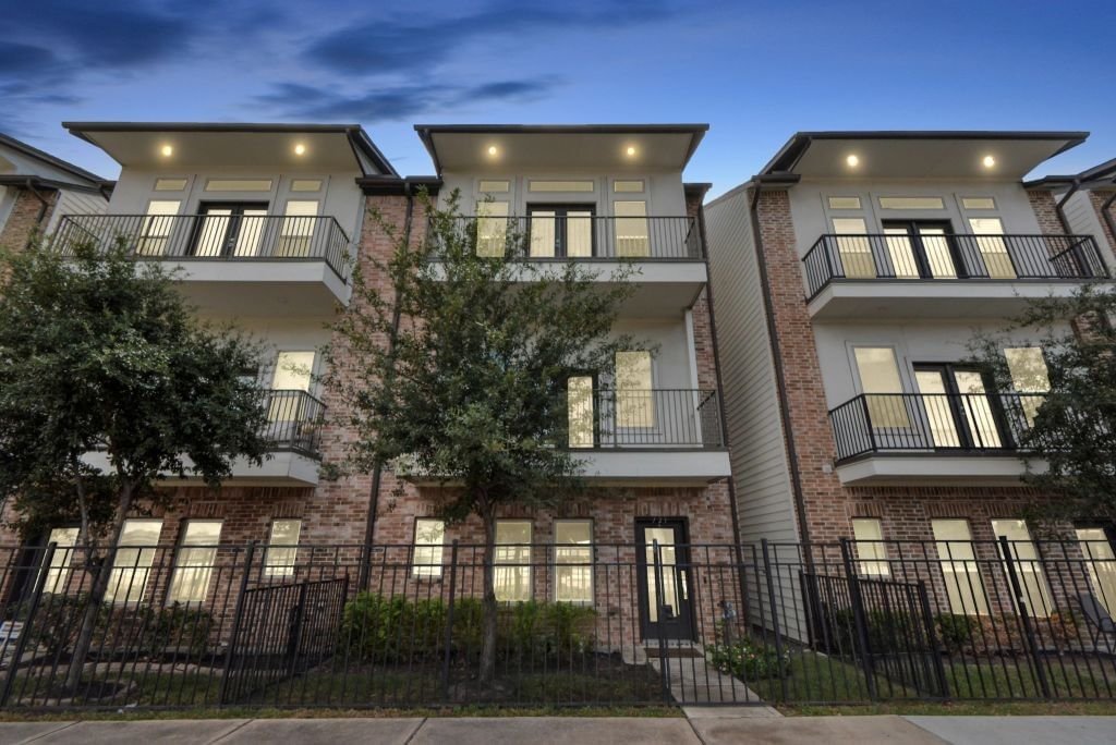 Real estate property located at 723 Schwartz, Harris, Clark Street Lndg, Houston, TX, US