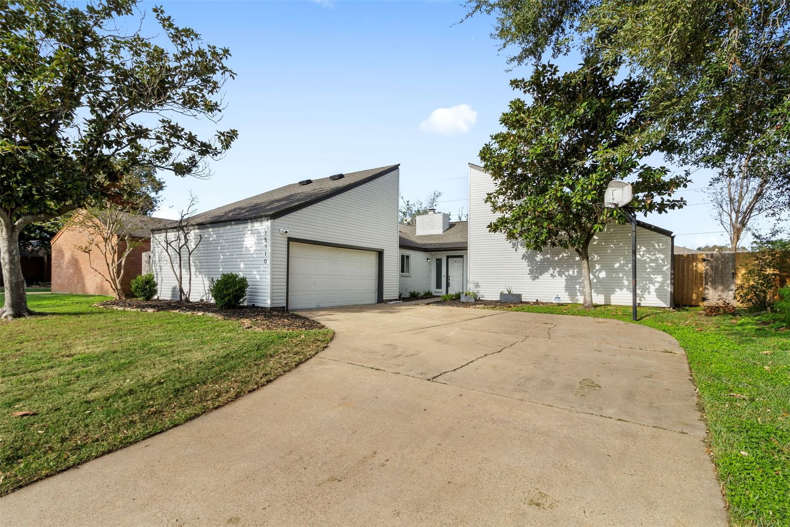 Real estate property located at 15910 Herongate, Harris, Bear Creek Village Sec 9, Houston, TX, US