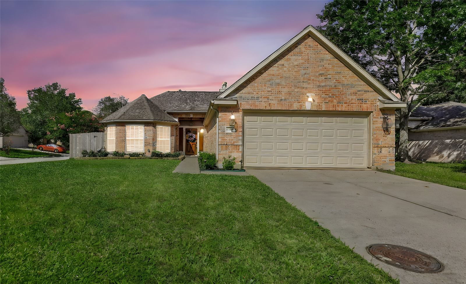 Real estate property located at 1907 Eastwood Lake, Harris, Kingwood Place Village, Kingwood, TX, US