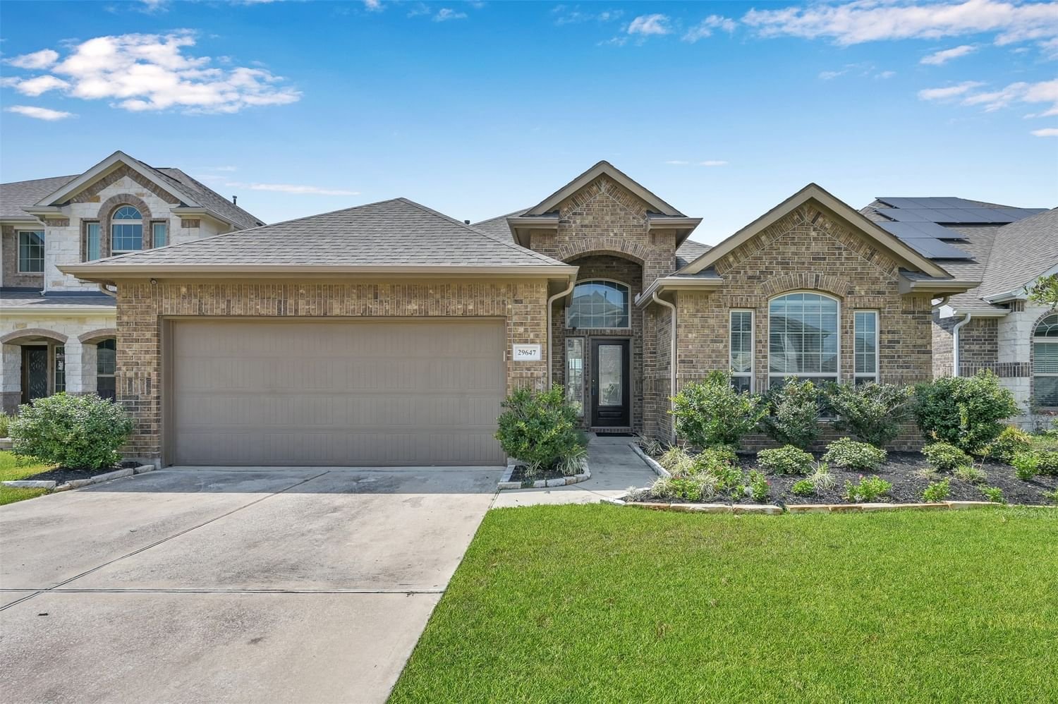 Real estate property located at 29647 Kynndal Shore, Montgomery, Spring, TX, US